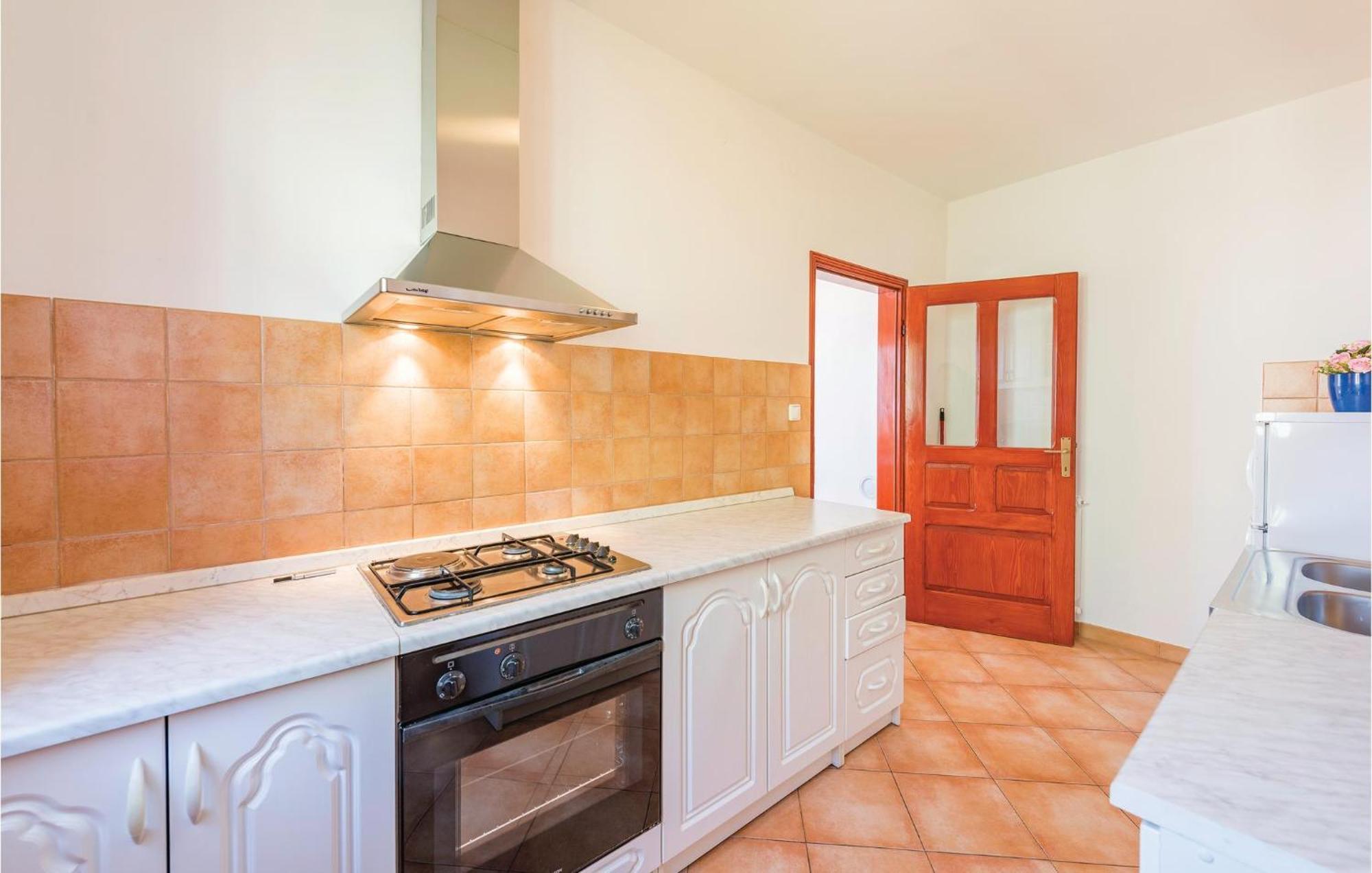 Amazing Apartment In Rabac With Kitchen 外观 照片